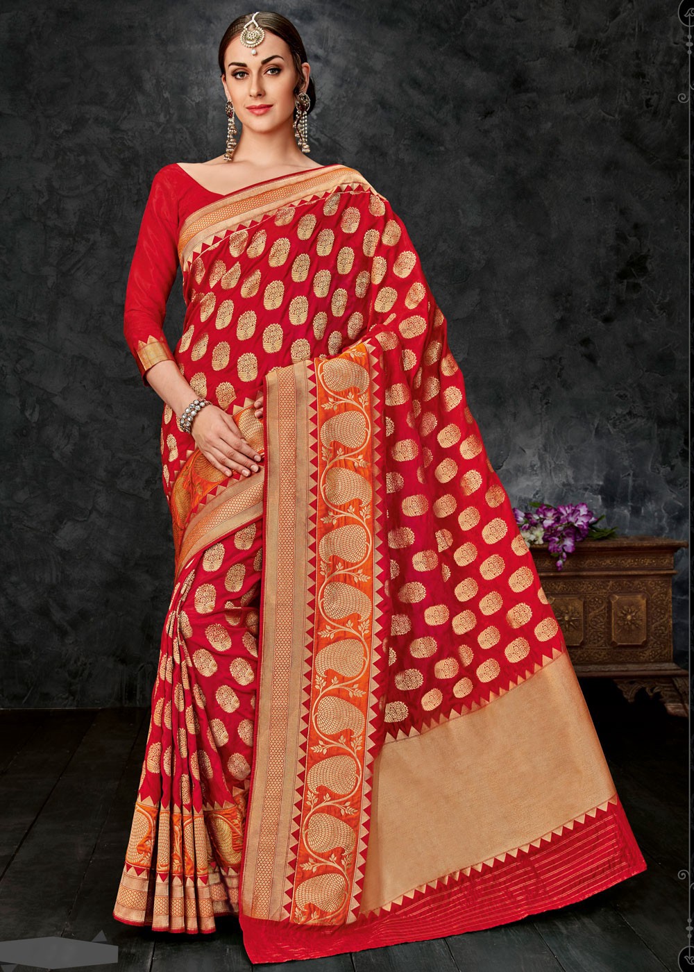 butidar banarasi sarees