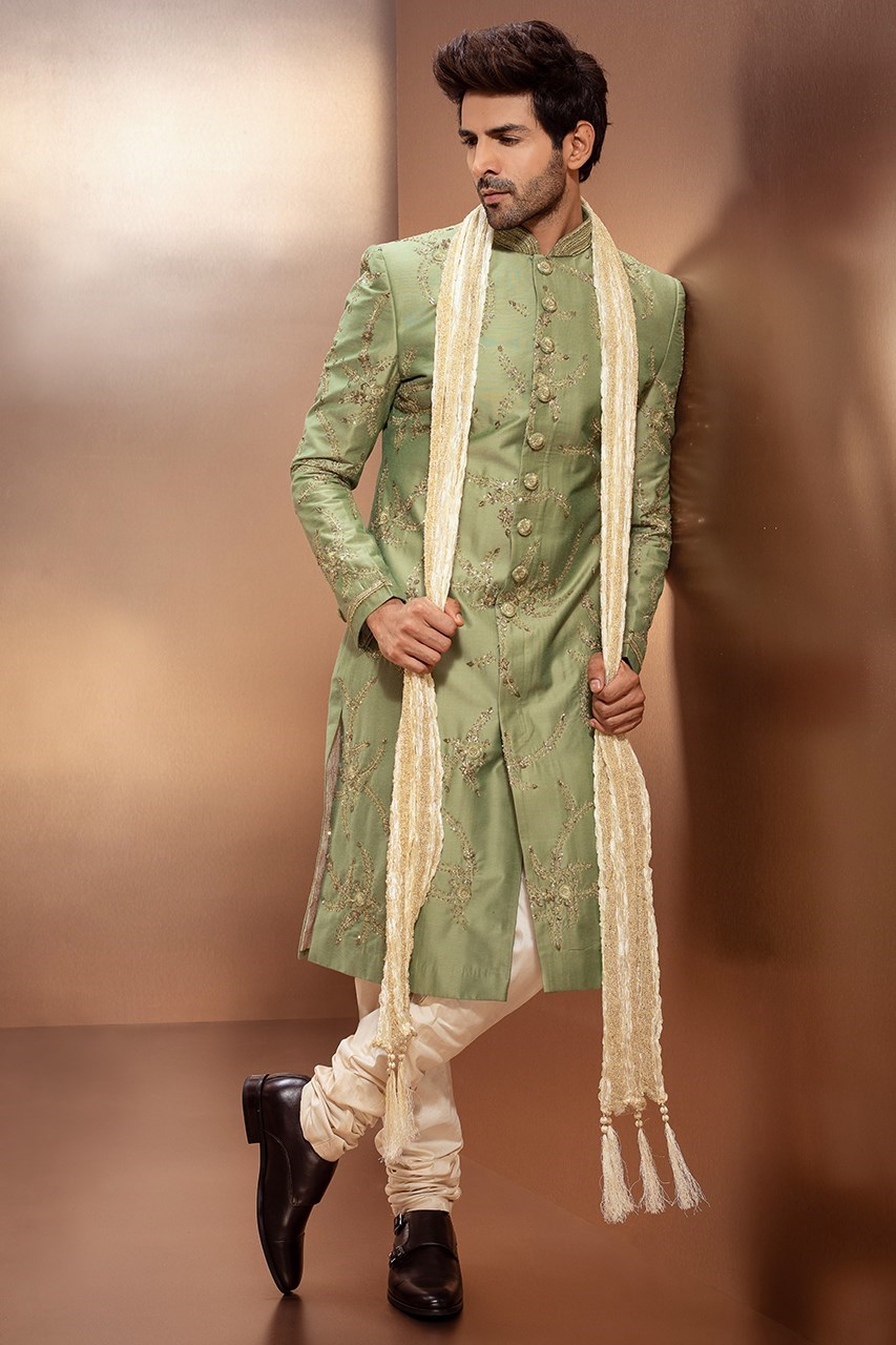 manyavar sherwani